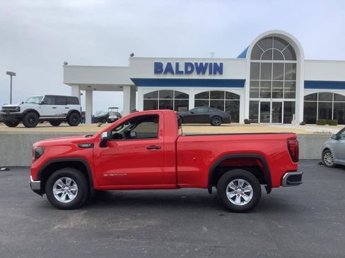 Used 2024 GMC Sierra 1500 Pro w/ Pro Value Package image 4