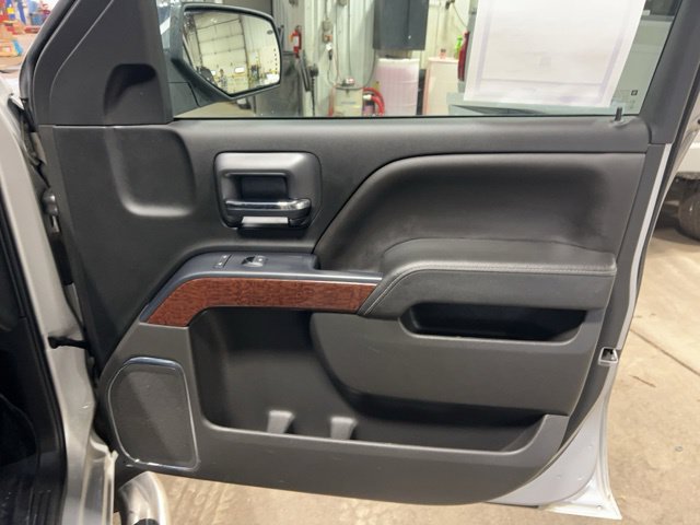 Used 2018 GMC Sierra 1500 SLT w/ SLT Preferred Package AWD/4WD image 24