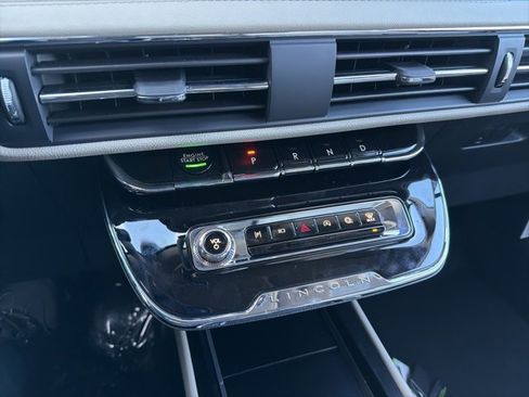 New 2026 Lincoln Corsair Premiere image 13