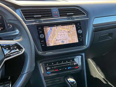 Certified 2022 Volkswagen Tiguan SEL R-Line image 5