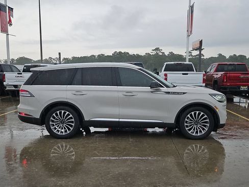 Used 2021 Lincoln Aviator Reserve w/ Equipment Group 201A RWD image 4