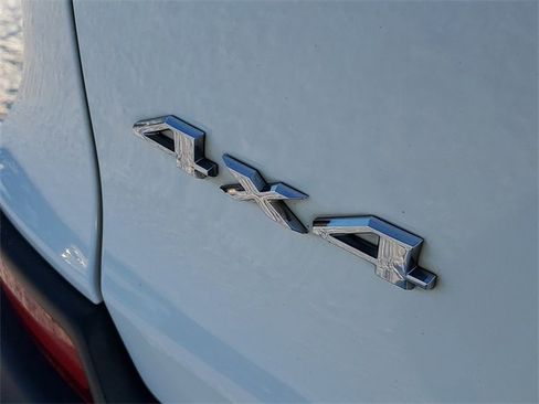 Used 2021 Jeep Cherokee Limited image 35