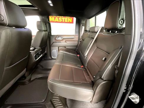 Certified 2025 GMC Sierra 3500 Denali w/ Denali Reserve Package image 18