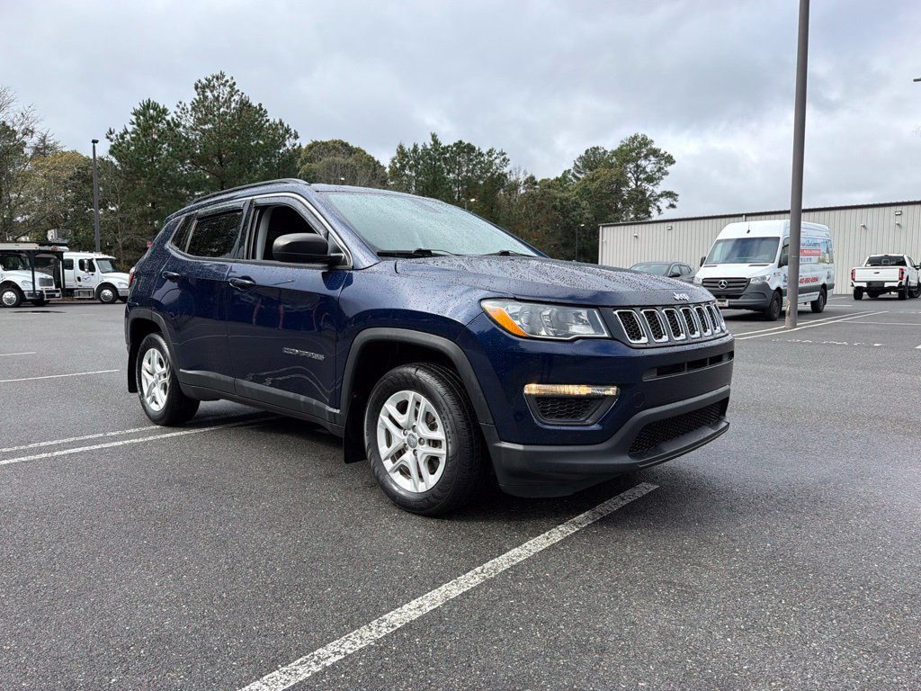 Used 2020 Jeep Compass Sport w/ Tech Group FWD image 4