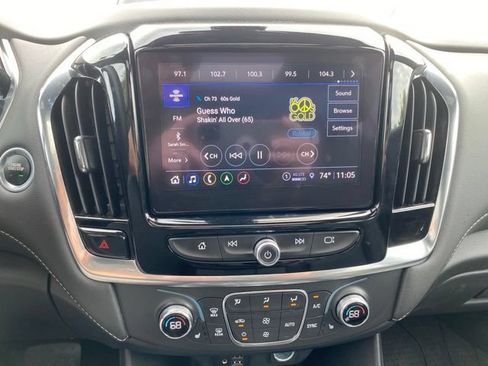 Used 2023 Chevrolet Traverse LT w/ LT Premium Package AWD/4WD image 17