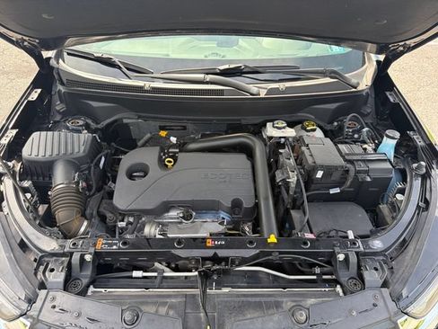 Used 2023 Chevrolet Equinox LT AWD/4WD image 10