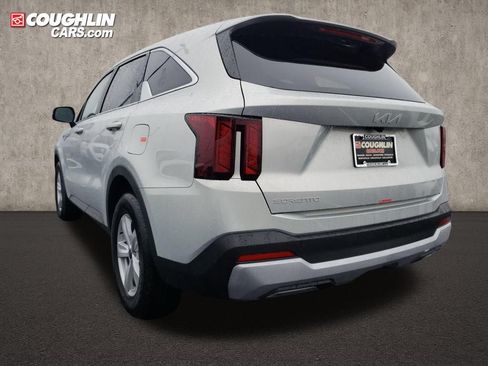 New 2026 Kia Sorento LX FWD image 5