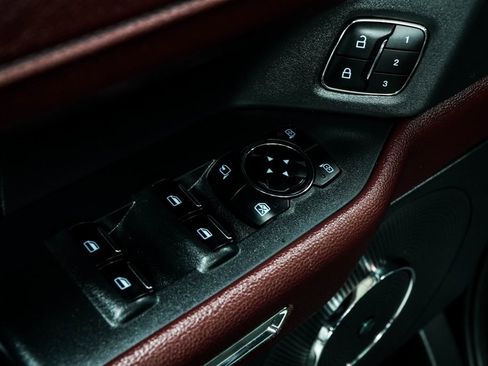 Used 2024 Ford Expedition Max Limited image 45