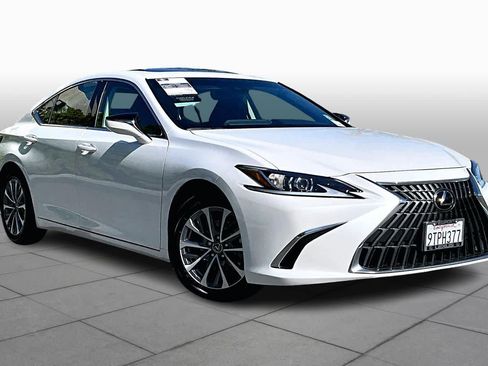 Used 2025 Lexus ES 350 image 2