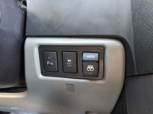 Used 2018 Toyota Sequoia Limited image 28