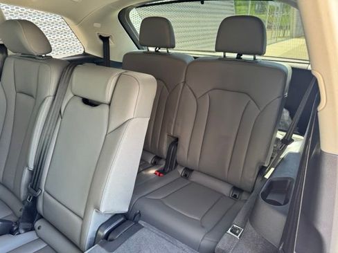 Certified 2025 Audi Q7 2.0T Premium Plus w/ Premium Plus Package AWD/4WD image 12