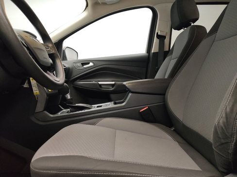 Used 2017 Ford Escape SE w/ Equipment Group 201A AWD/4WD image 17