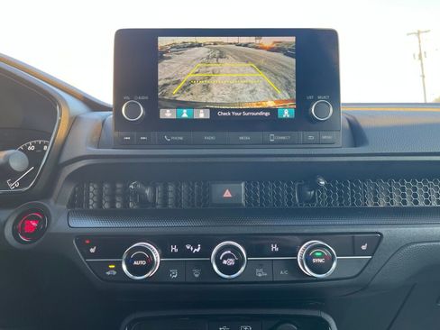 Used 2023 Honda CR-V EX image 10