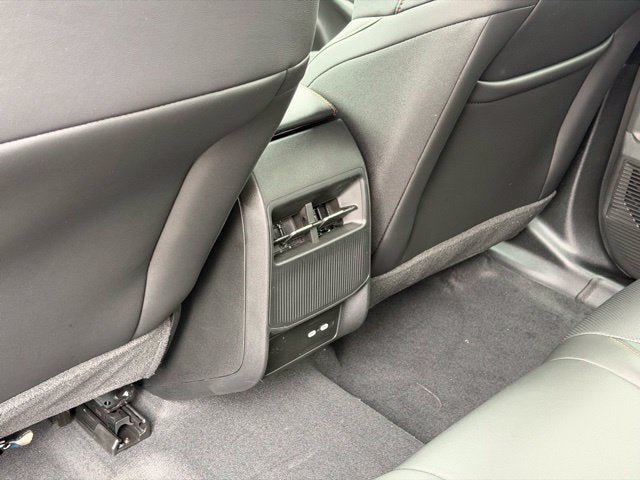 Used 2026 Jeep Cherokee Limited AWD/4WD image 10