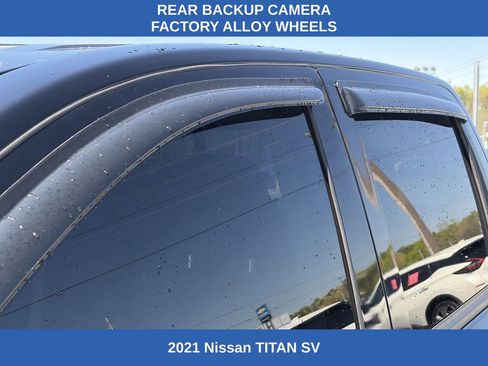 Used 2021 Nissan Titan SV w/ SV Convenience Package AWD/4WD image 8