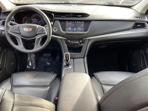 Used 2019 Cadillac XT5 Luxury image 12