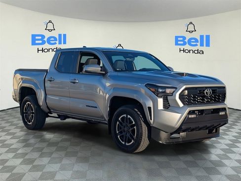 Used 2024 Toyota Tacoma TRD Sport image 6