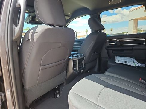 New 2026 RAM 2500 Big Horn AWD/4WD image 20