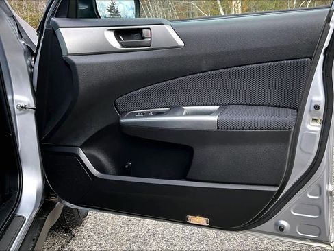 Used 2012 Subaru Forester 2.5X w/ Alloy Wheel Pkg image 21