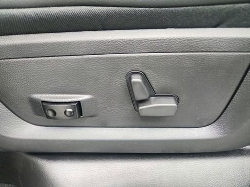 New 2026 RAM 2500 Laramie AWD/4WD image 41