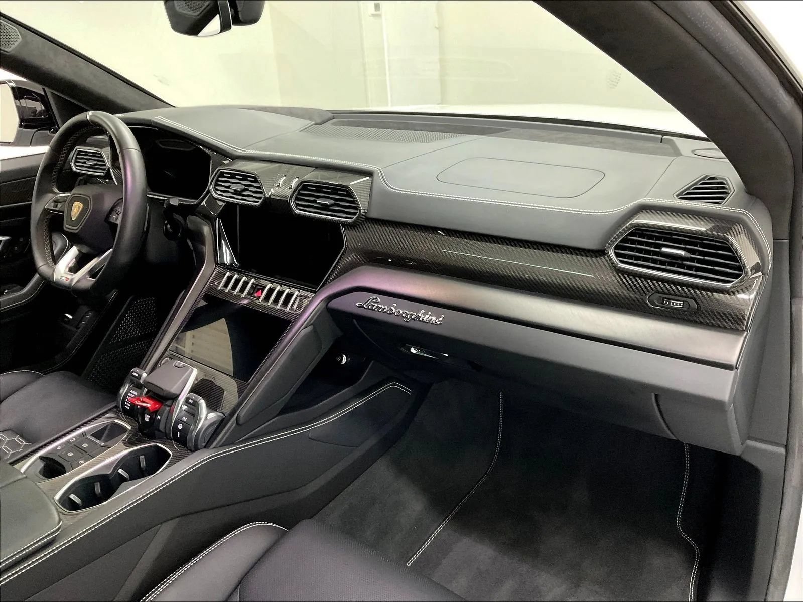Used 2024 Lamborghini Urus S AWD/4WD image 11