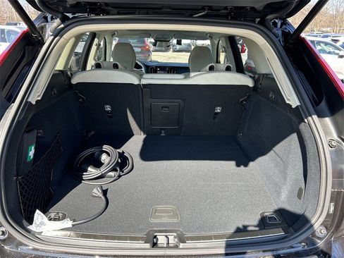New 2025 Volvo XC60 T8 Plus w/ Protection Package Premier image 17
