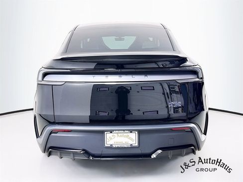 Used 2026 Tesla Model Y Performance image 6