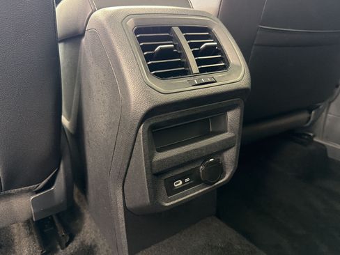 Used 2024 Volkswagen Tiguan SEL R-Line AWD/4WD image 33