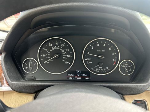 Used 2015 BMW 320i Sedan RWD image 25
