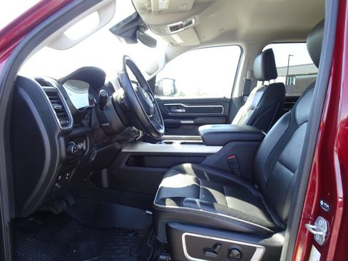 Used 2022 RAM 1500 Laramie AWD/4WD image 7