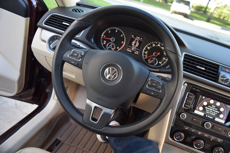 Used 2014 Volkswagen Passat TDI SE FWD image 69