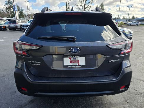 Certified 2025 Subaru Outback Premium image 5