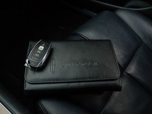 Used 2017 Lincoln Continental Select w/ Technology Package image 48