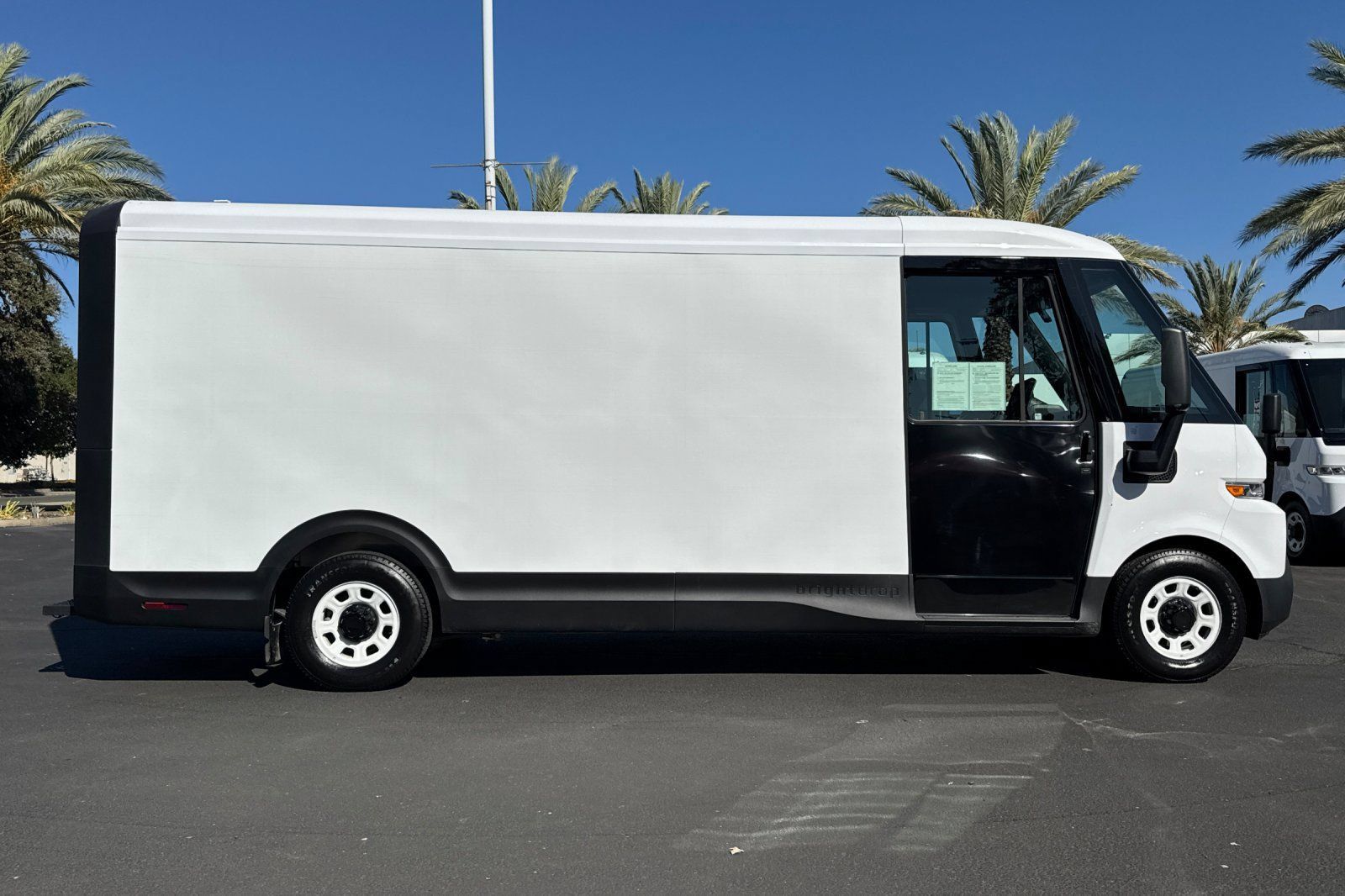 Used 2023 Chevrolet Brightdrop 600 w/ Active Safety Package 2 AWD/4WD image 2