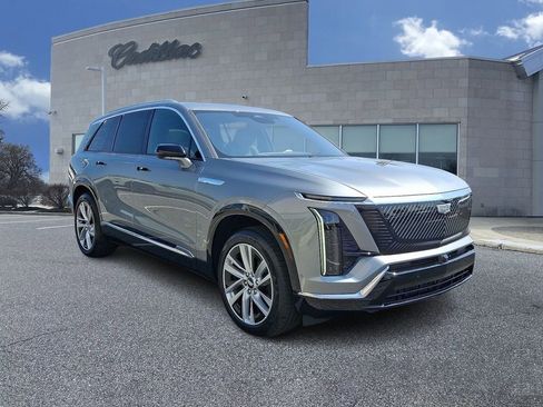 New 2026 Cadillac Vistiq Luxury w/ LPO, Floor Liner Package image 2
