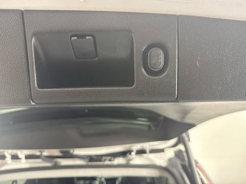 Used 2019 Cadillac Escalade ESV Luxury AWD/4WD image 35