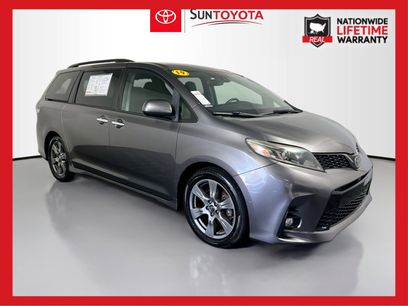 Used 2019 Toyota Sienna SE Premium