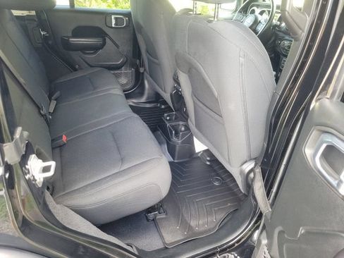 Used 2021 Jeep Wrangler Unlimited Sport w/ Sun And Sound Package AWD/4WD image 15