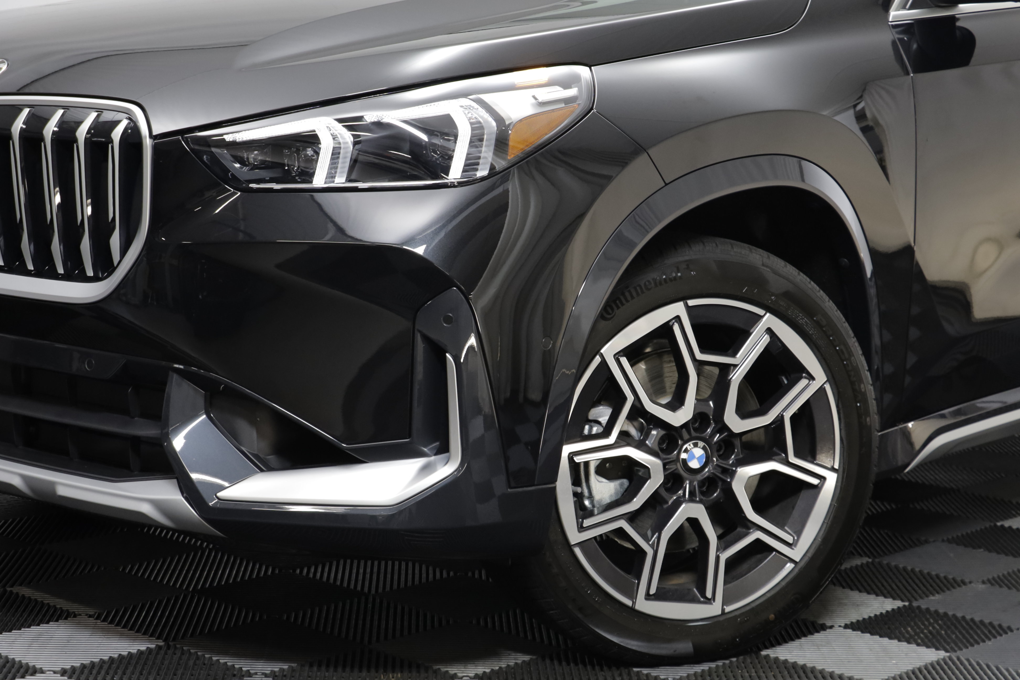 New 2027 BMW X1 xDrive28i AWD/4WD image 4