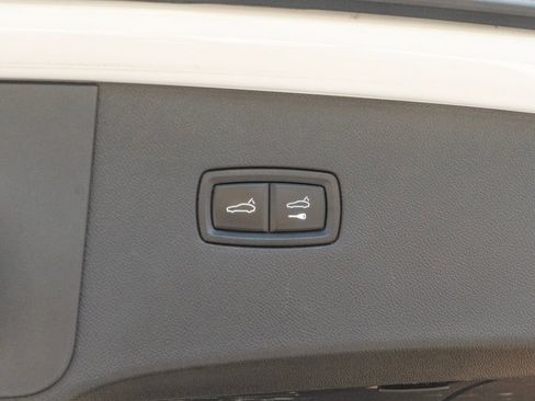 Certified 2020 Porsche Cayenne Turbo image 35