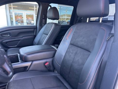 Used 2021 Nissan Titan PRO-4X w/ Off Road Protection Package image 9