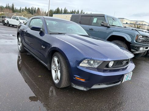 Used 2011 Ford Mustang GT Premium w/ Comfort Pkg image 3