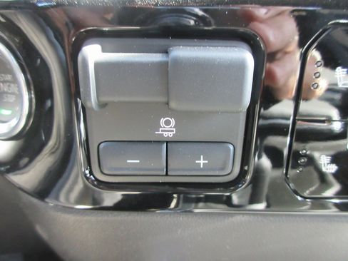 New 2026 GMC Sierra 1500 Elevation image 19