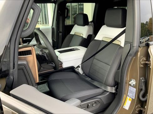 New 2025 GMC Hummer EV 2X image 9