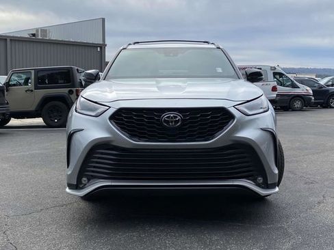 Used 2022 Toyota Highlander XSE image 9