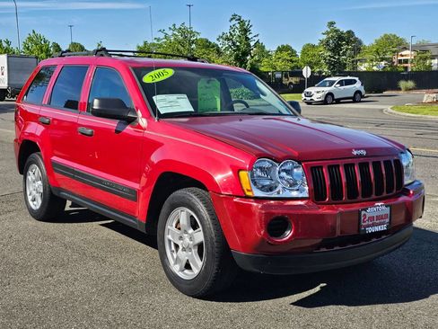 Used 2005 Jeep Grand Cherokee Laredo RWD image 3