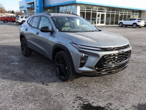 New 2026 Chevrolet Trax ACTIV w/ Driver Confidence Package image 2