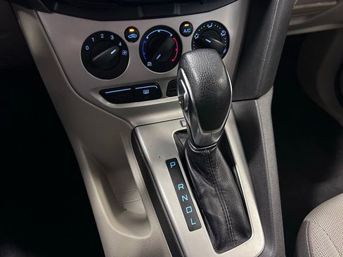 Used 2014 Ford Focus SE FWD image 16