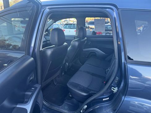 Used 2009 Mitsubishi Outlander SE image 14