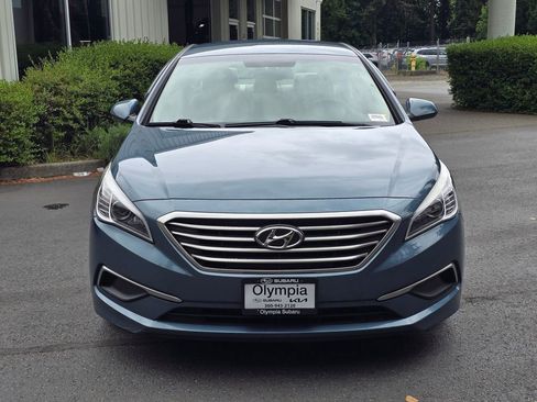 Used 2016 Hyundai Sonata SE FWD image 2